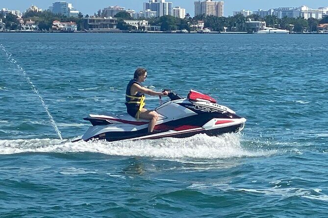 Miami: Jetski Tour of Millionaire Homes - What to Expect from Your Miami Jet Ski Tour