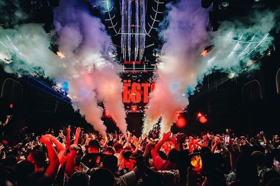 Miami: Party Bus, Club Entry, and Open Bar Night Experience - Why This Experience is Worth Considering