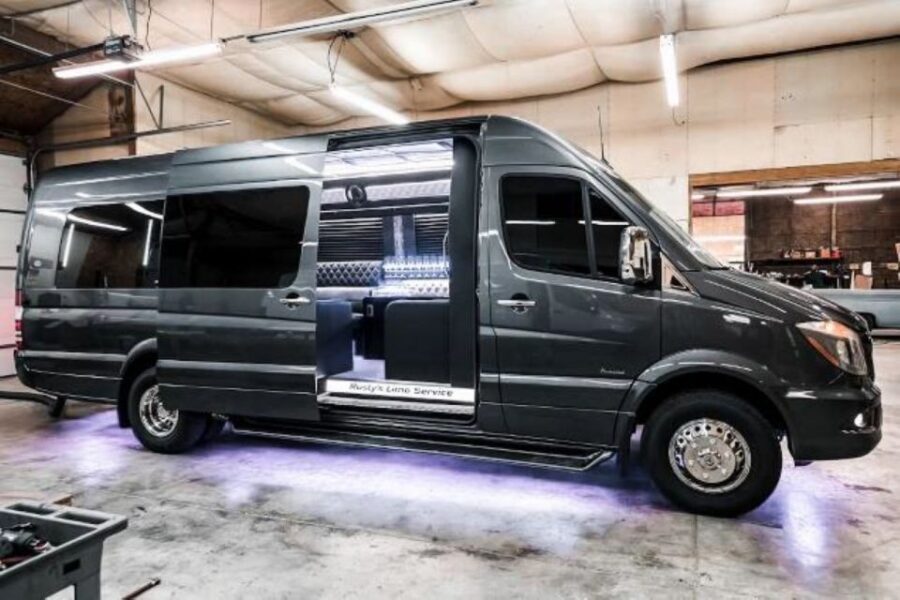 Miami: Party Sprinter - 4-Hour City Tour Extravaganza - The Details: What’s Included and What’s Not