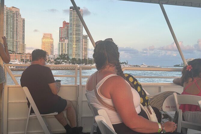 Miami Sunset Cocktail Cruise and a Drink - FAQ