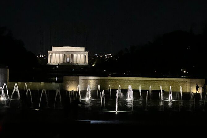 Monumental Moonlight Private Guided Bus Tour in Washington - The Experience: An In-Depth Breakdown