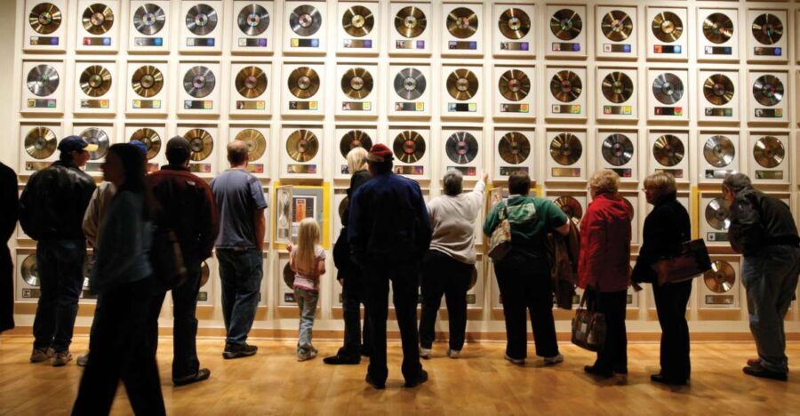 Nashville: Country Music Hall of Fame and Museum - Who Should Visit?