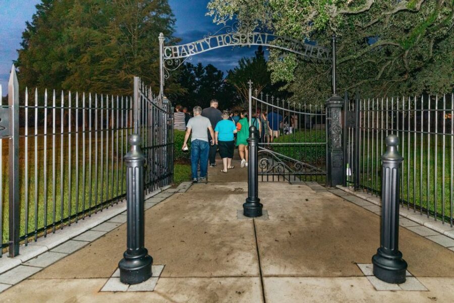 New Orleans: Dead of Night Ghosts and Cemetery Bus Tour - The Value of the Experience