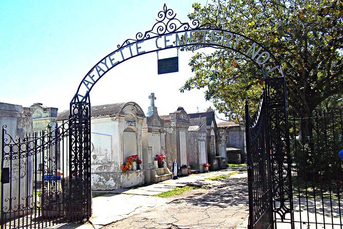 New Orleans Garden District- At your own pace. Downloadable audiovisual tour. - Who Will Love This Tour?