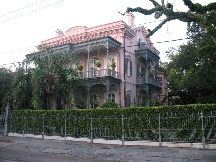 New Orleans: Garden District Walking Tour - Analyzing the Value and Atmosphere