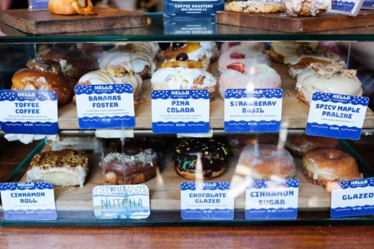 New Orleans: Guided Delicious Beignet Tour with Tastings - What to Expect: Practical Details
