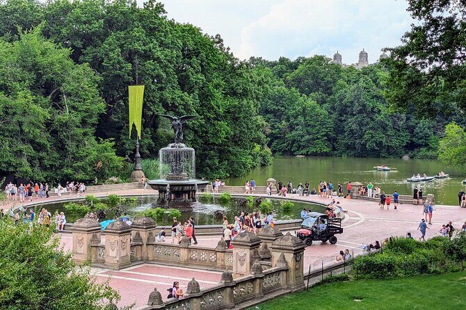 New York Central Park Scavenger Hunt Walking Tour and Game - A Closer Look at the Experience