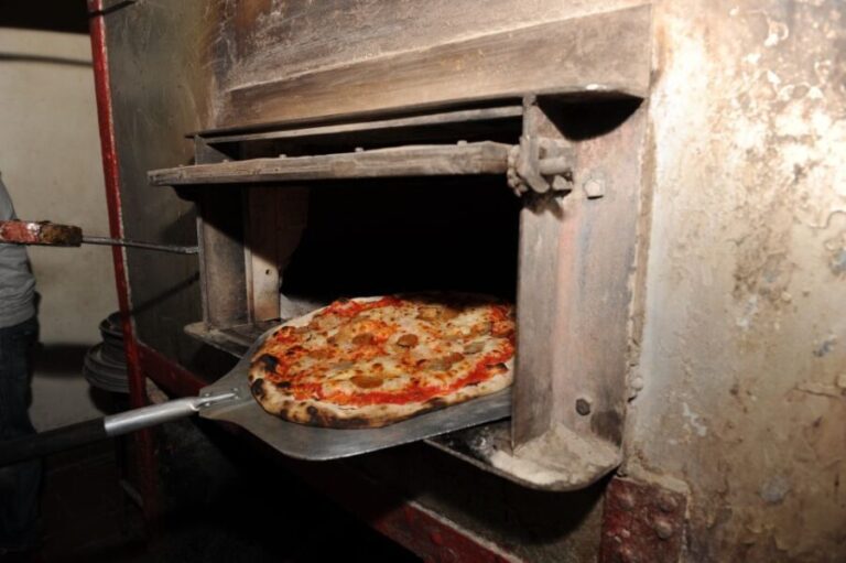 New York City: Half-Day Pizza Bus Tour - Authentic Experiences Reported by Guests