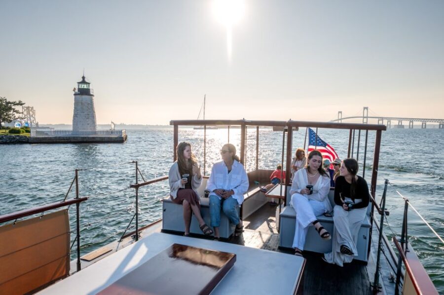 Newport: Yacht Sightseeing Cruise - The Experience in Detail