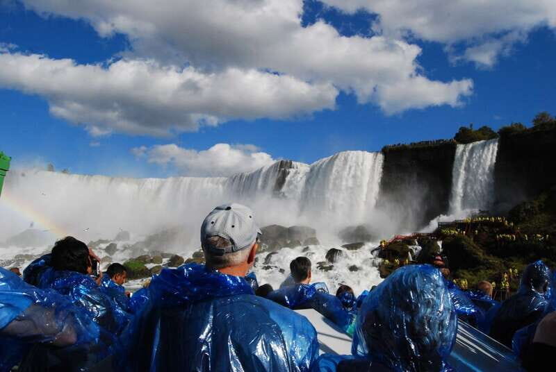 Niagara Falls: Guided Falls Tour with Dinner and Fireworks - Breaking Down the Itinerary