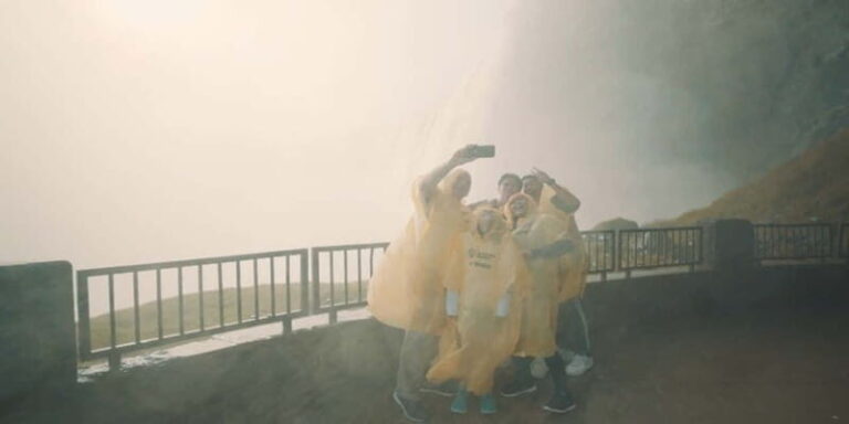 Niagara Falls: Walking Tour, Journey Behind Falls, & Cruise - Why This Tour Works Well