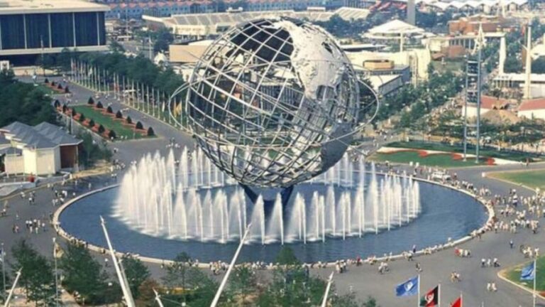NYC: Contrasts Tour of Harlem, The Bronx, Queens & Brooklyn - What Makes This Tour Stand Out?