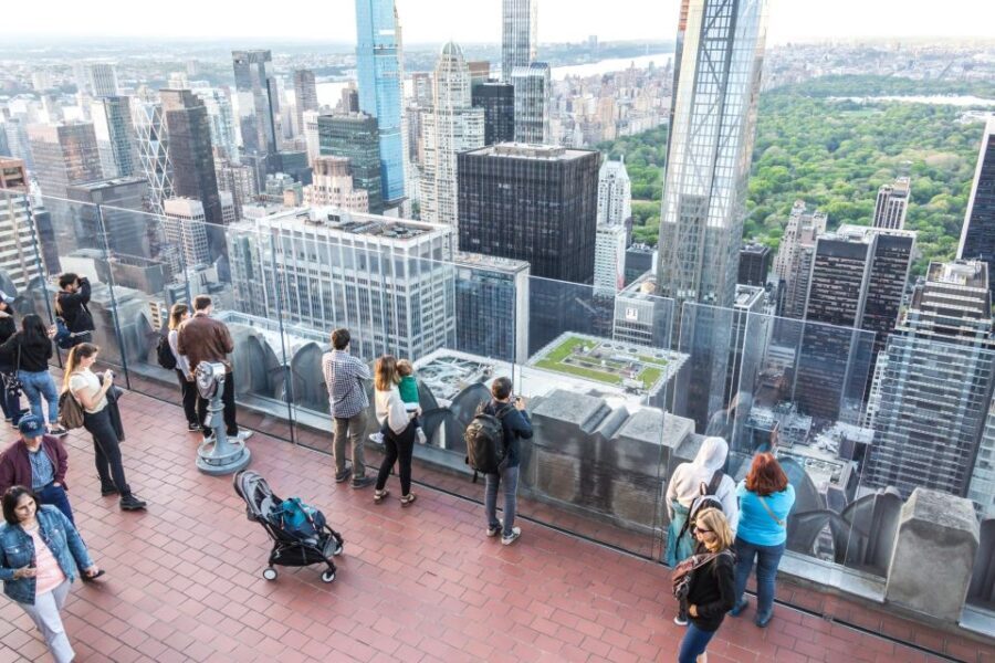 NYC: Fifth Avenue Guided Tour with Top of the Rock Option - What’s the Value for Money?