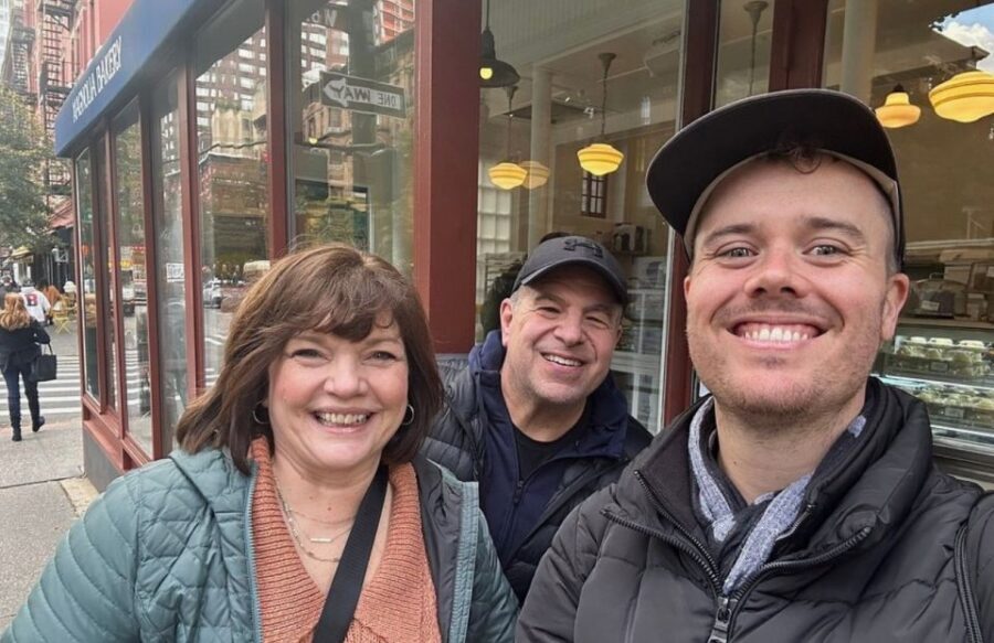 NYC: Greenwich Village Guided Food Tour - Exploring Washington Mews and Washington Square Park