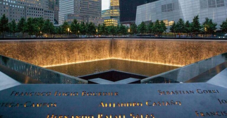 NYC: Ground Zero Walking Tour and 9/11 Museum Ticket - Why This Tour Works Well