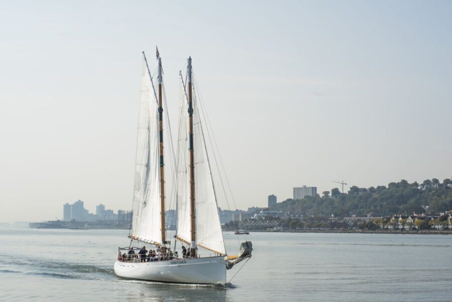 NYC: Hudson River Fall Foliage Sailing Trip - The Authentic Value of This Fall Foliage Experience
