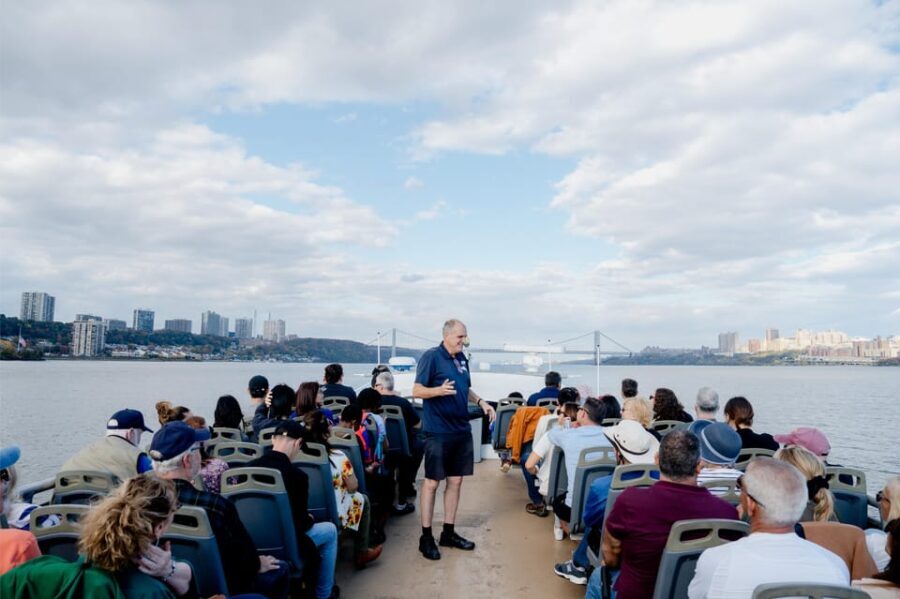 NYC: Liberty Cruise on New York Harbor with Live Guide - The Itinerary in Detail