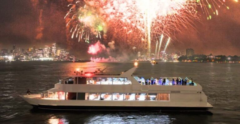 NYC: New Year's Eve Dinner Cruise with Music and Open Bar - What Might Be a Drawback?