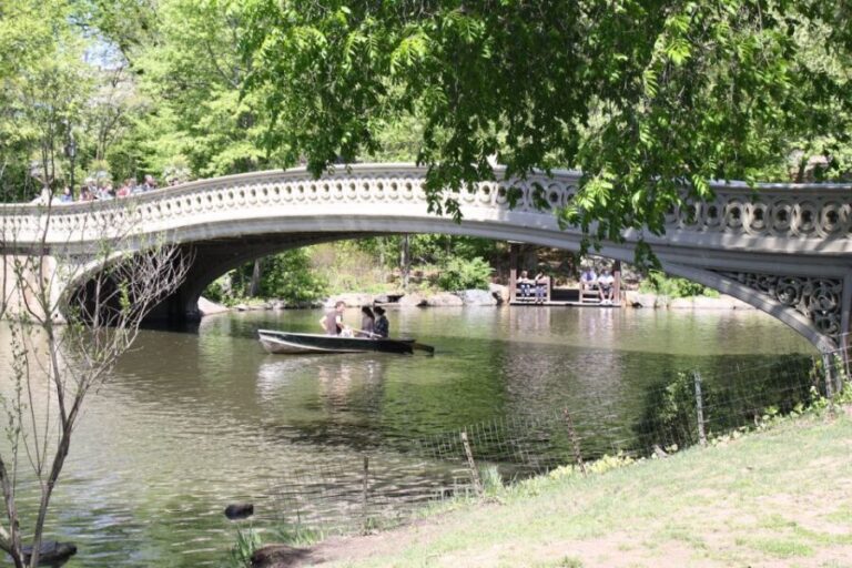 NYC: Private Rom Com Movie Sites Guided Tour - The Practicalities Matter: What to Expect and How to Make the Most of It