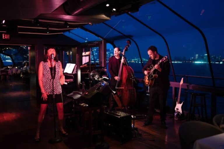 NYC: Thanksgiving Gourmet Lunch or Dinner Harbor Cruise - The Itinerary and Experience Breakdown