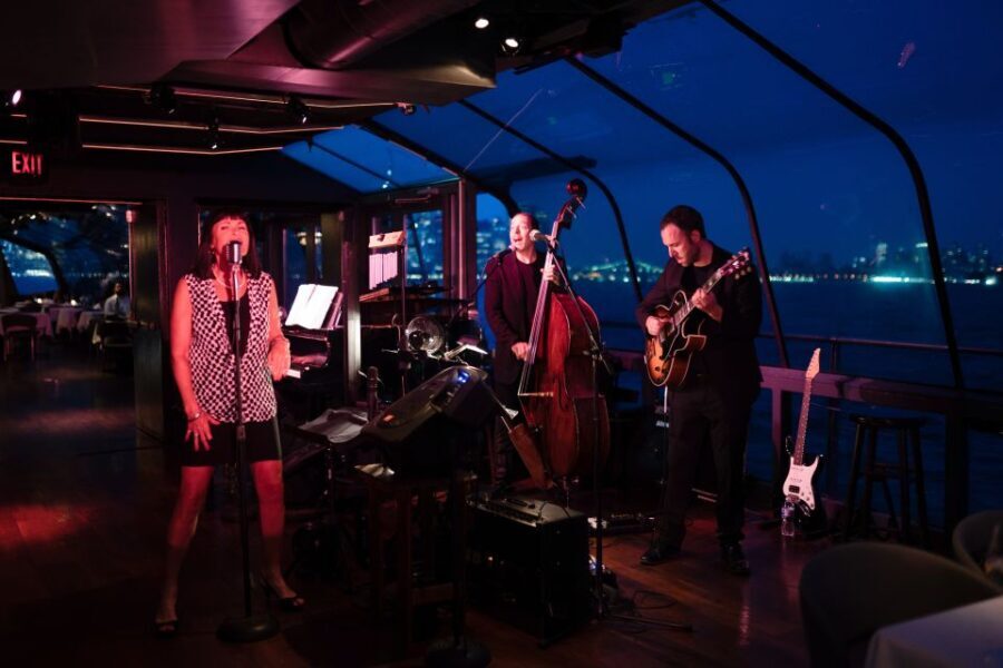 NYC: Thanksgiving Gourmet Lunch or Dinner Harbor Cruise - The Itinerary and Experience Breakdown