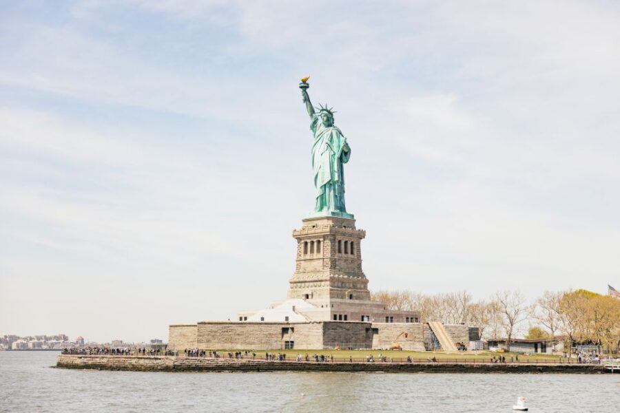 NYC: Wall Street Tour with 9/11 Memorial and Statue Ferry - The Breakdown: What to Expect on This Tour