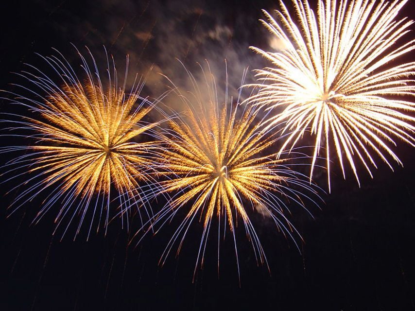Oahu: Friday Night Fireworks Sail from Hilton Hawaiian Pier - What Reviewers Say