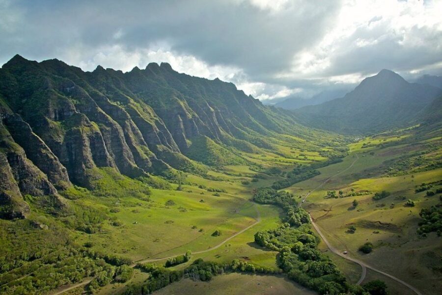 Oahu: Kualoa Movie Sites, Jungle, and Buffet Tour Package - Authentic Traveler Perspectives