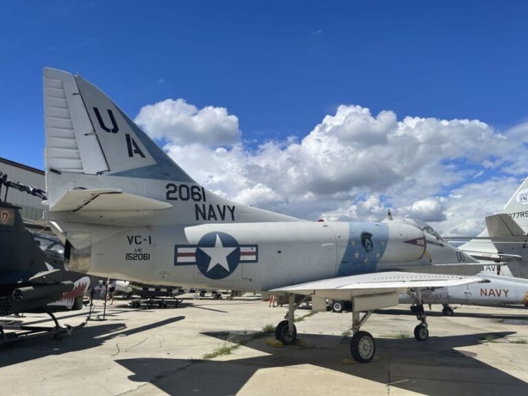 Oahu: Pearl Harbor Aviation Museum Entry Ticket - Who Should Visit the Pearl Harbor Aviation Museum?