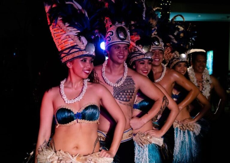 Oahu: Queens Waikiki Luau - Who Will Love This Experience?