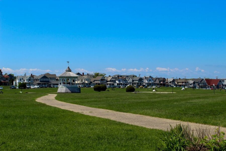 Oak Bluffs: Martha's Vineyard GPS Smartphone Audio Tour - Who Should Consider This Tour?