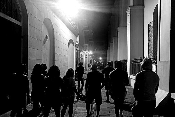 Old Salem Ghost Tour with Ghost Hunting Gear - The Guide and Overall Experience