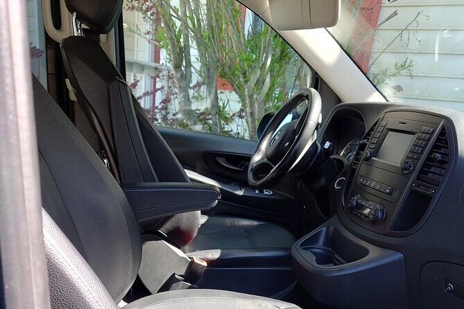 One-way 1 Seat SAV Airport - Downtown - Who Should Consider This Shuttle?