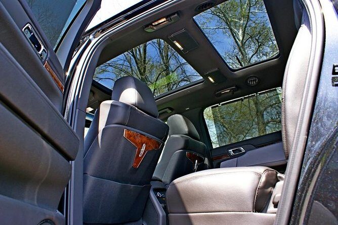 One-Way Private Meet and Greet Midway Airport Transfer by Sedan - The Experience in Practice