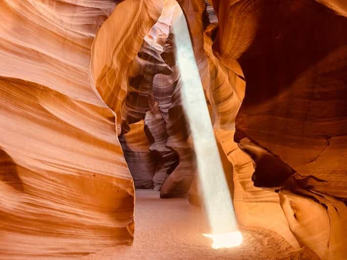 Page: Upper & Lower Antelope Canyon Guided Tour with Permit - What the Reviews Reveal