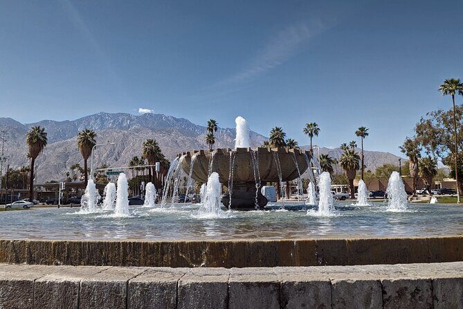 Palm Springs Scavenger Hunt Walking Activity and Game - What To Expect on the Day