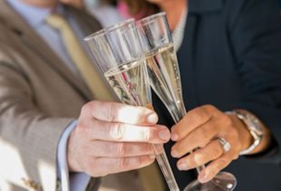 Philadelphia: Thanksgiving Early Dinner Cruise - Food and Drink: A Thanksgiving Feast