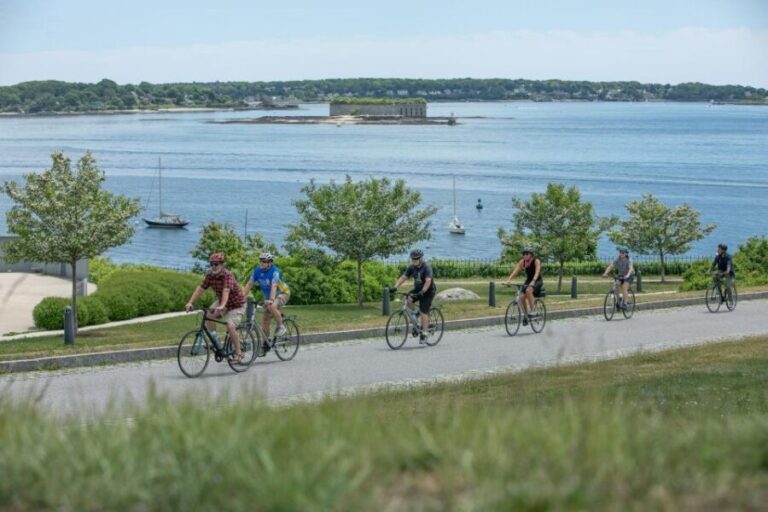 Portland, Maine City and Lighthouse E Bike Tour - Exploring Portland on Two Wheels: An In-Depth Look