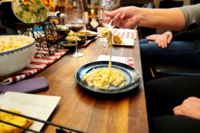 Private Chicago-style deep dish pizza or pasta making class - The Meal and Atmosphere