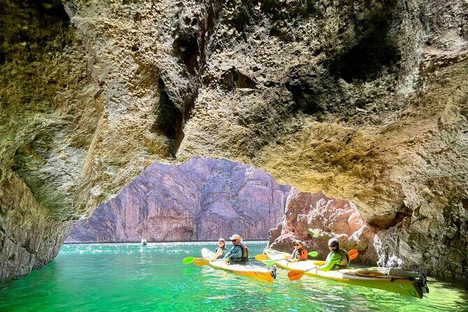 Private Emerald Cave Kayak Tour in Las Vegas - What Makes This Tour Special
