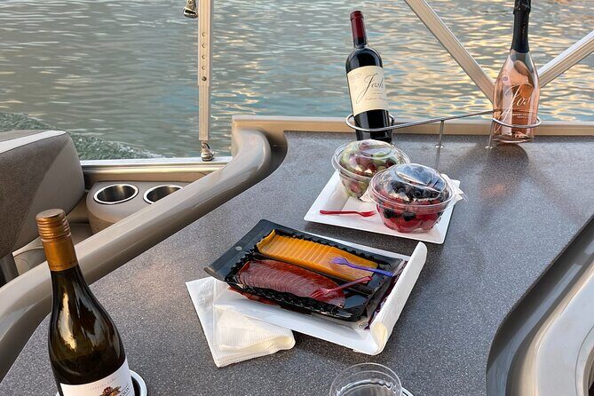 Private Holiday Light Cruise Tour and Sunset Port Royal Naples - Why This Tour Works Well for Certain Travelers