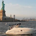 Private Luxury Sunset Boat Tour in New York City - 1 Hour - The Experience You Can Expect