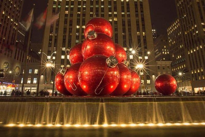 Private New York City Christmas Walking Tour - Considering the Reviews: What Travelers Say