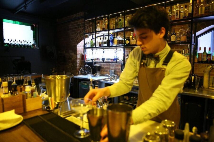 Private Seattle Tour: Craft Cocktails & Spirits Tasting - The Stops in Detail