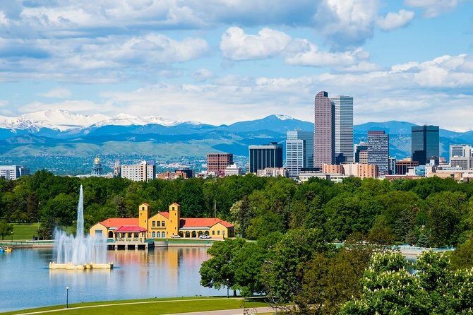Private Transfer from Denver to Denver Airport DEN in Luxury Van - Seamless Booking and Pickup
