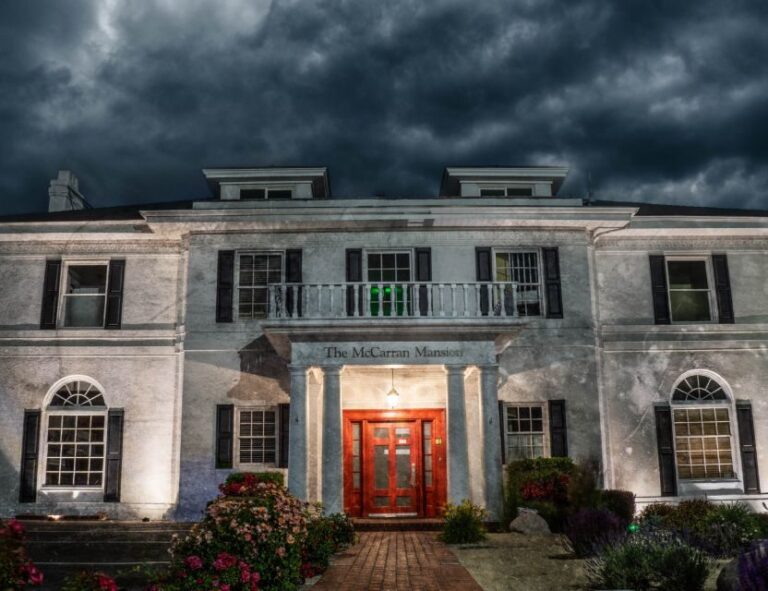 Reno: Gangs and Gamblers Haunted Walking Tour - The Value & Experience