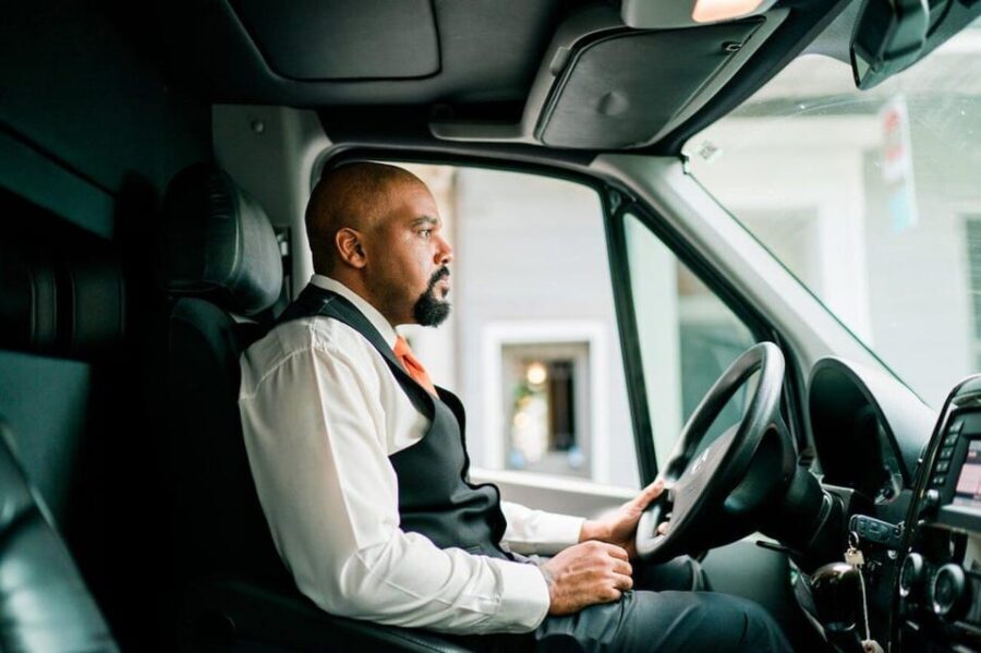 Rock Hill: York County Airport to Atlanta Transportation - Vehicle Options and Comfort