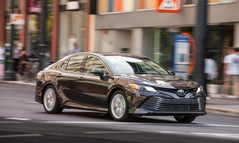 Sacramento: One Way Airport Transfer Service - What’s Included and What’s Not