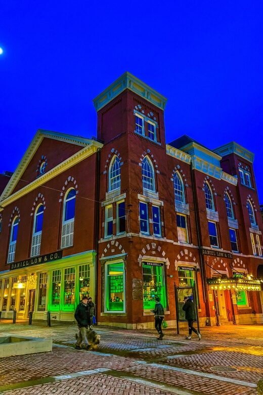Salem, MA: Mysteries & Murder Guided Walking Tour - Exploring the Itinerary in Detail
