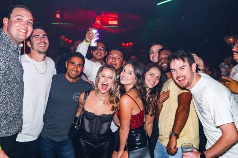 San Diego: Gaslamp Quarter Drink, Mingle & Dance Club Tour - What to Expect at Each Club